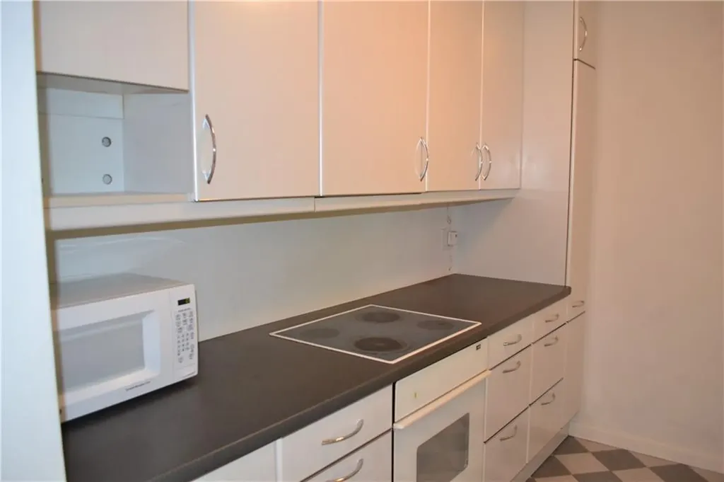 66 Sea Breeze Lane Bristol RI 02809