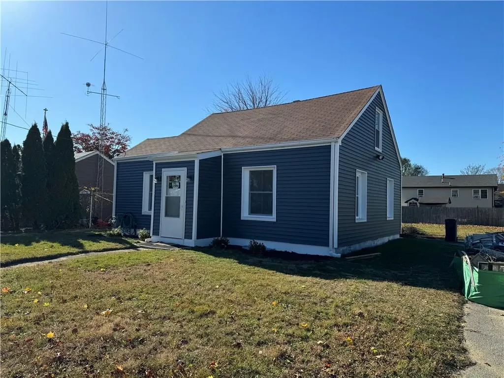 17 Granger Court Warwick RI 02889