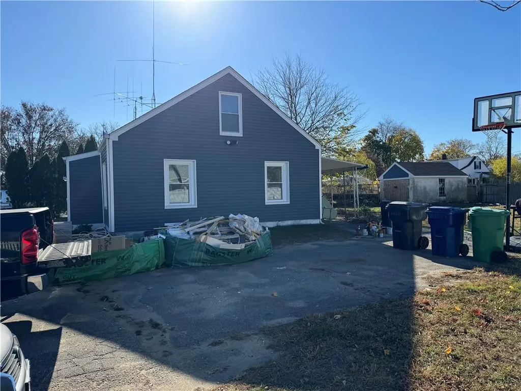 17 Granger Court Warwick RI 02889