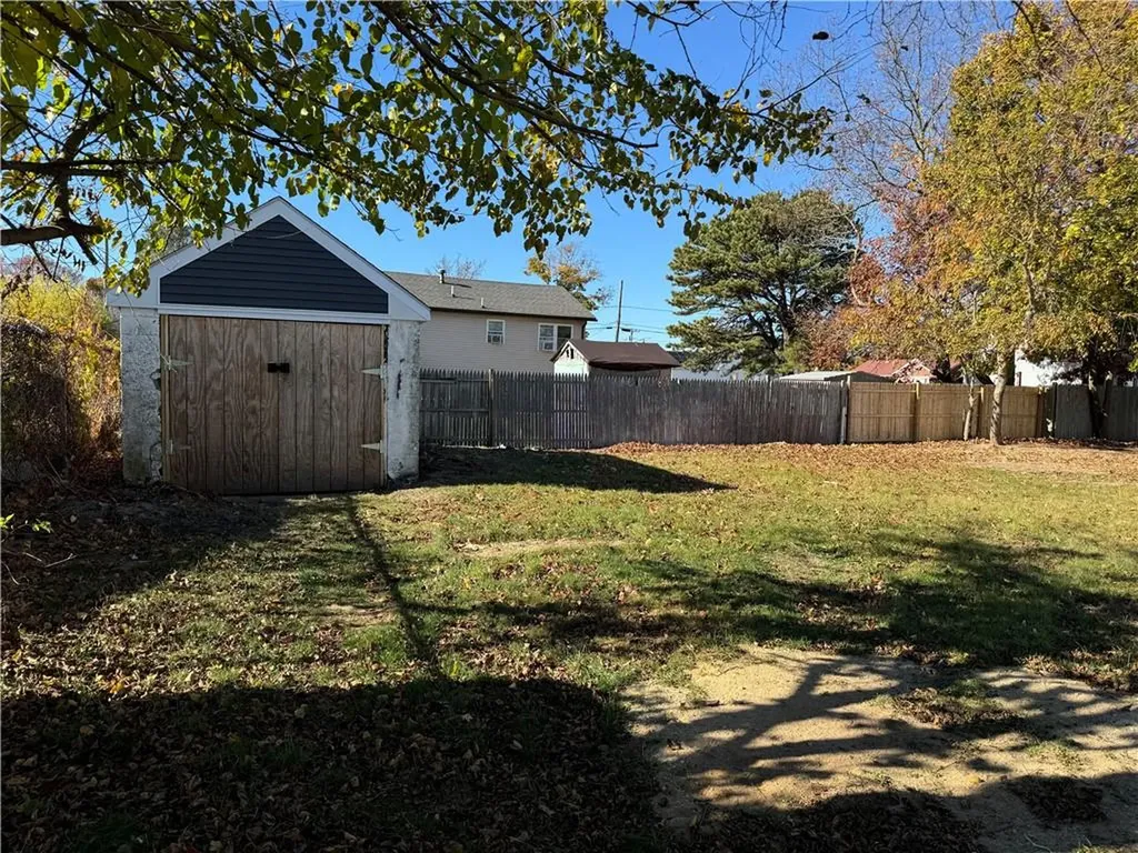 17 Granger Court Warwick RI 02889