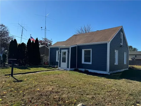 17 Granger Court Warwick RI 02889