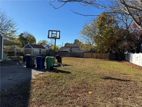 17 Granger Court Warwick RI 02889