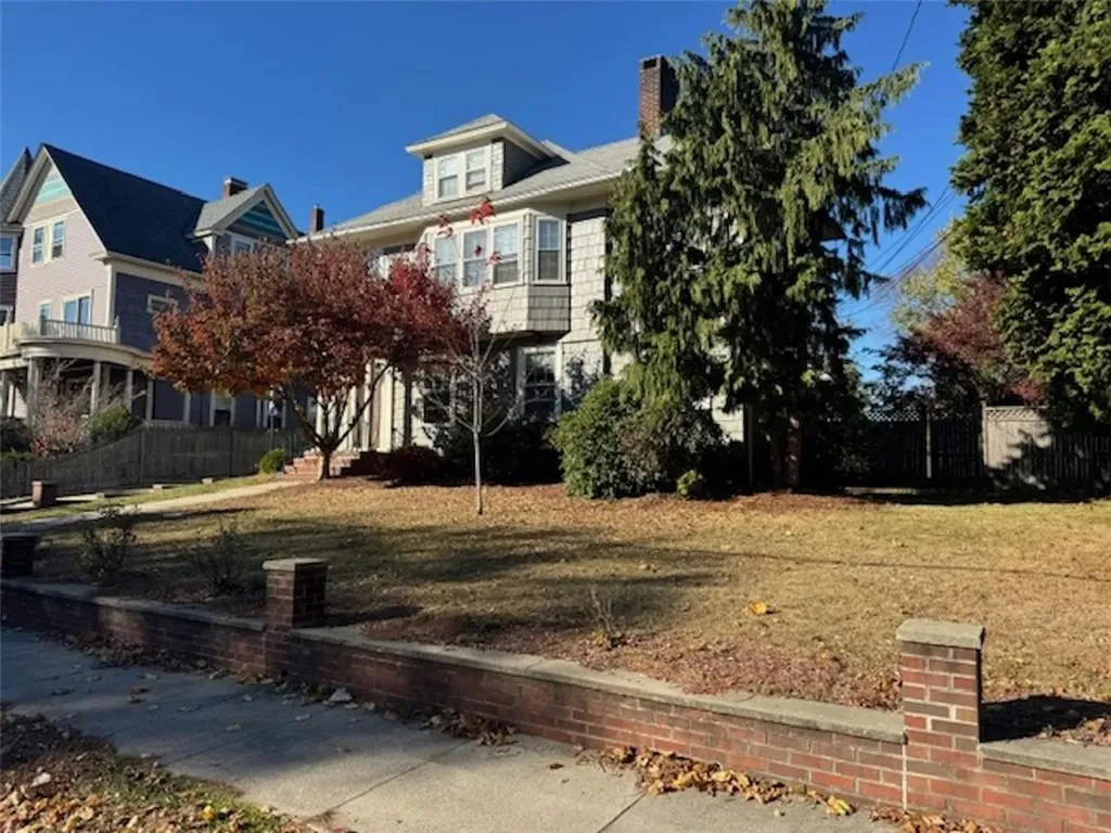 127 Columbia Avenue Cranston RI 02905