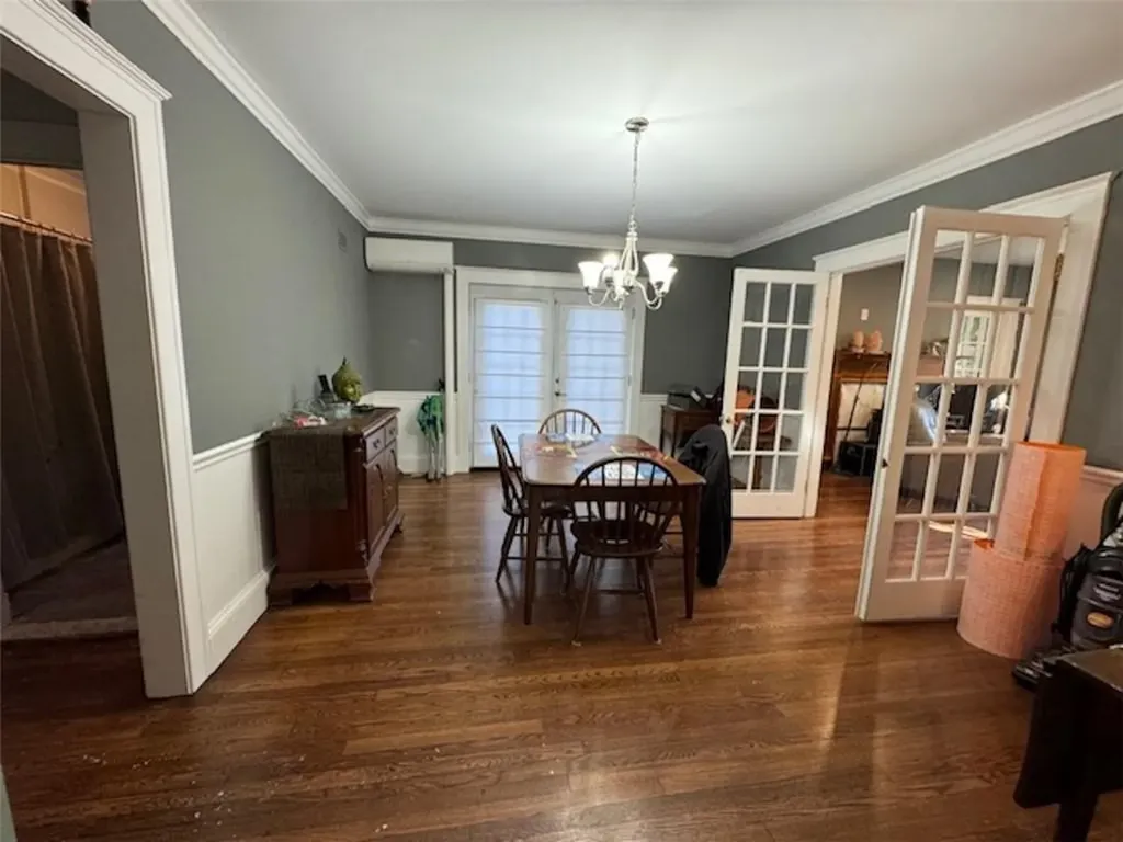 127 Columbia Avenue Cranston RI 02905