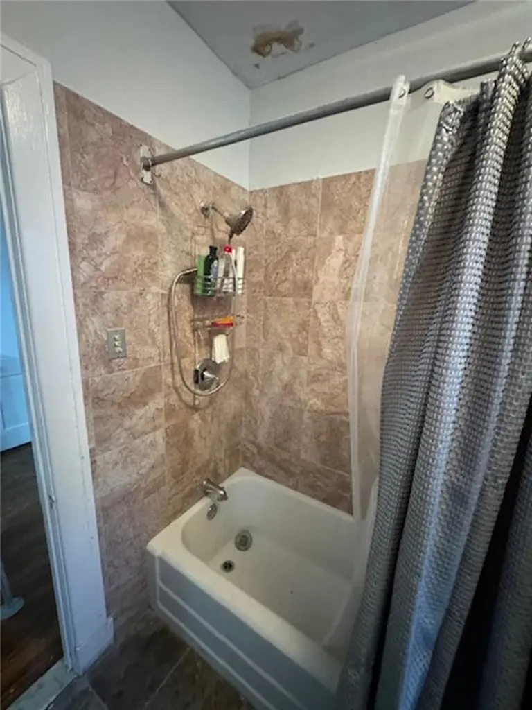 127 Columbia Avenue Cranston RI 02905