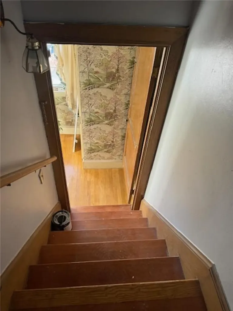 127 Columbia Avenue Cranston RI 02905