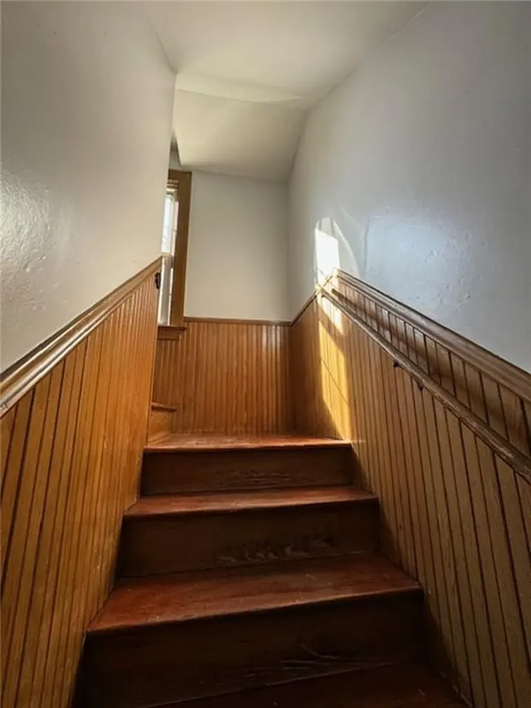 127 Columbia Avenue Cranston RI 02905