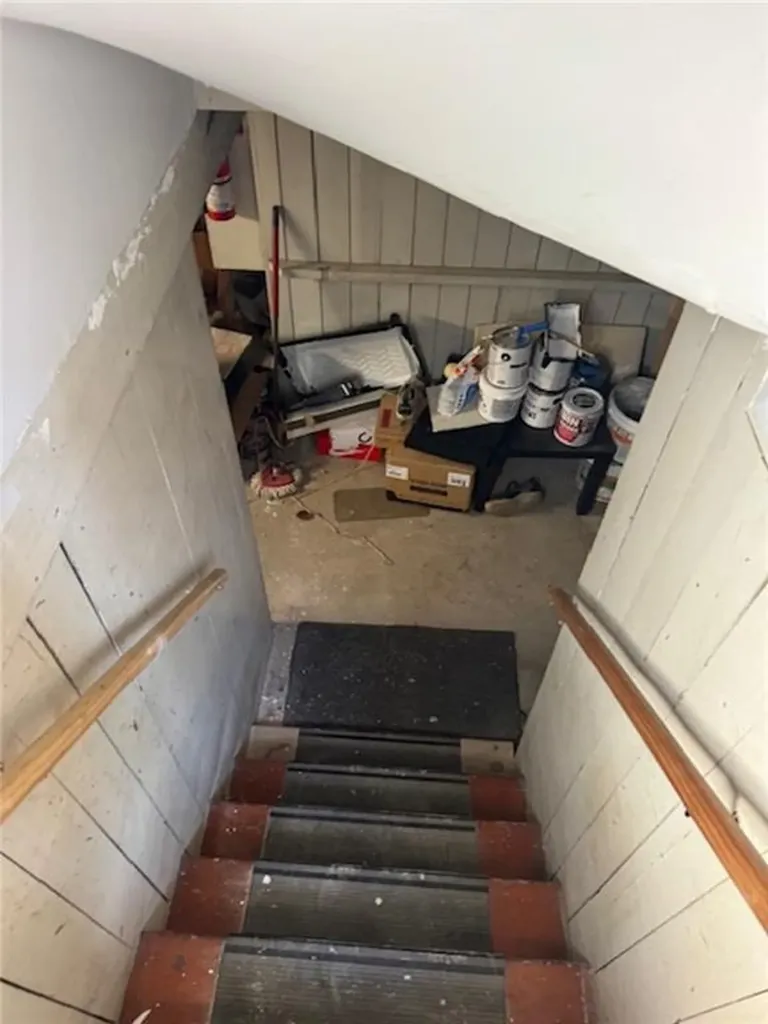 127 Columbia Avenue Cranston RI 02905