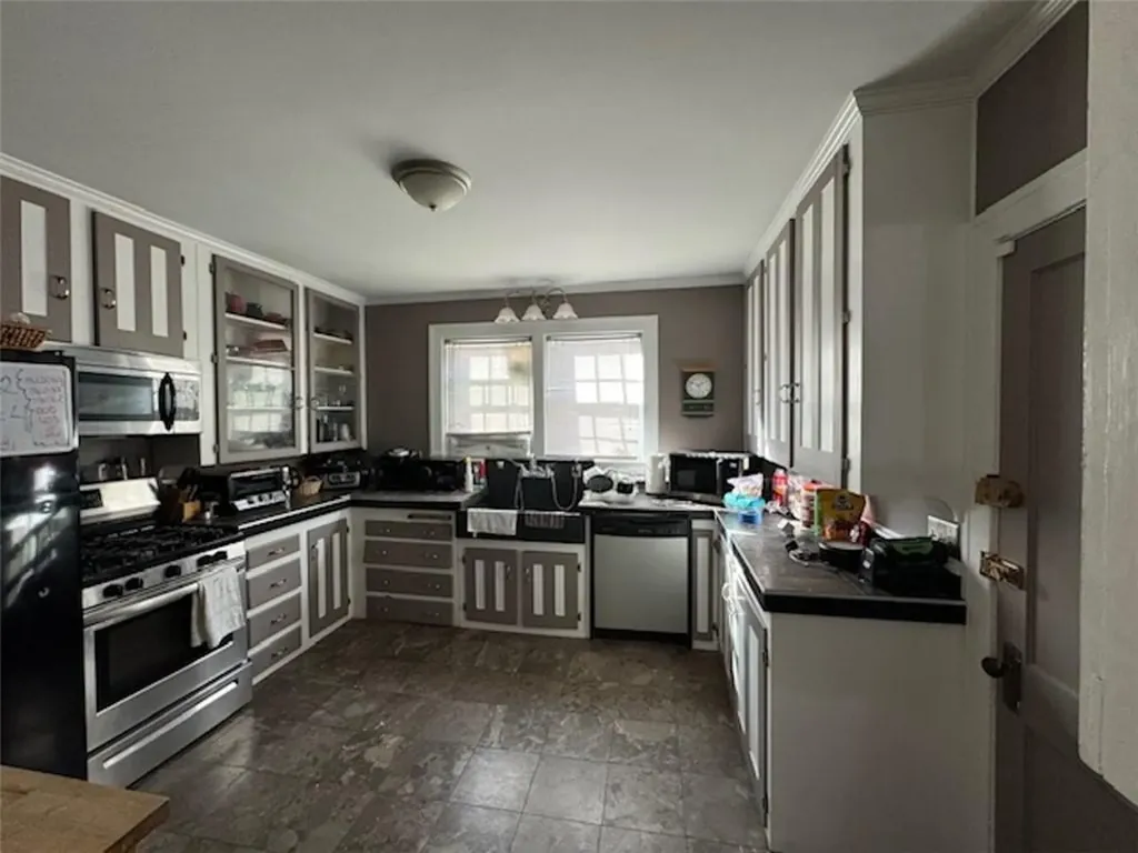 127 Columbia Avenue Cranston RI 02905