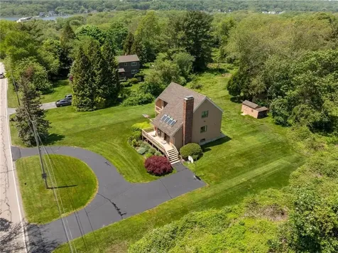 7 Middlebridge Road Narragansett RI 02882