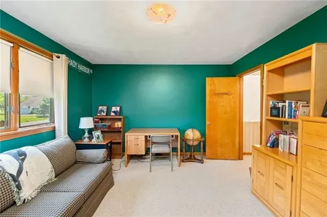 7 Middlebridge Road Narragansett RI 02882