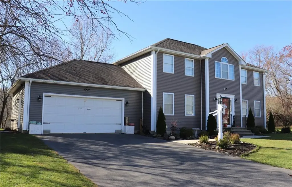 22 Windsong Road Cumberland RI 02864
