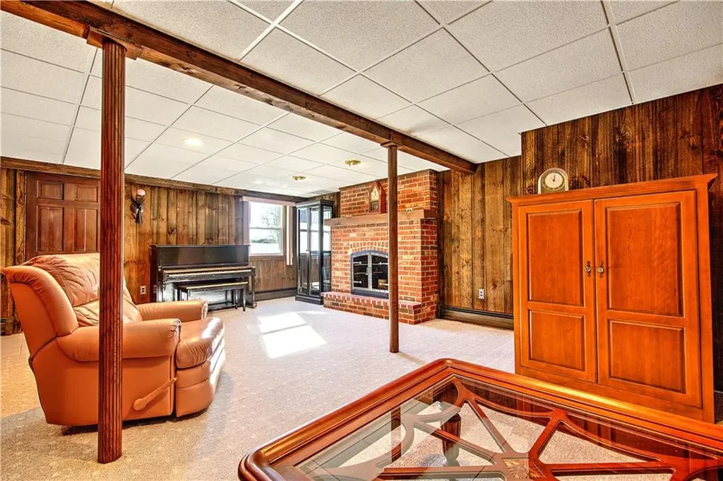 102 Walnut Street Johnston RI 02919