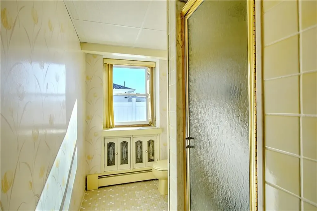 102 Walnut Street Johnston RI 02919