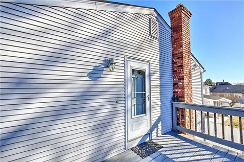 102 Walnut Street Johnston RI 02919