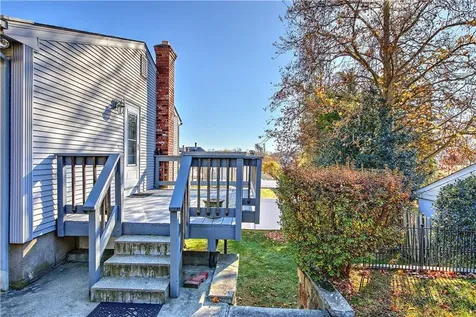 102 Walnut Street Johnston RI 02919