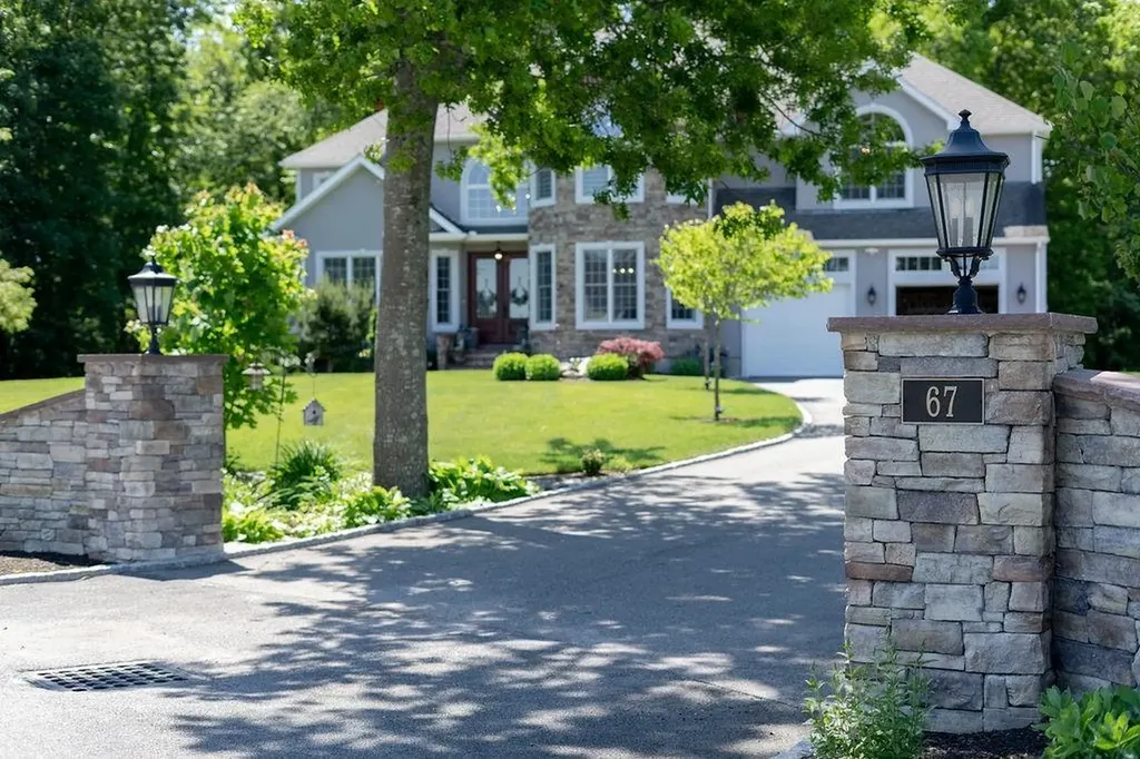 67 Woo Drive Seekonk MA 02771