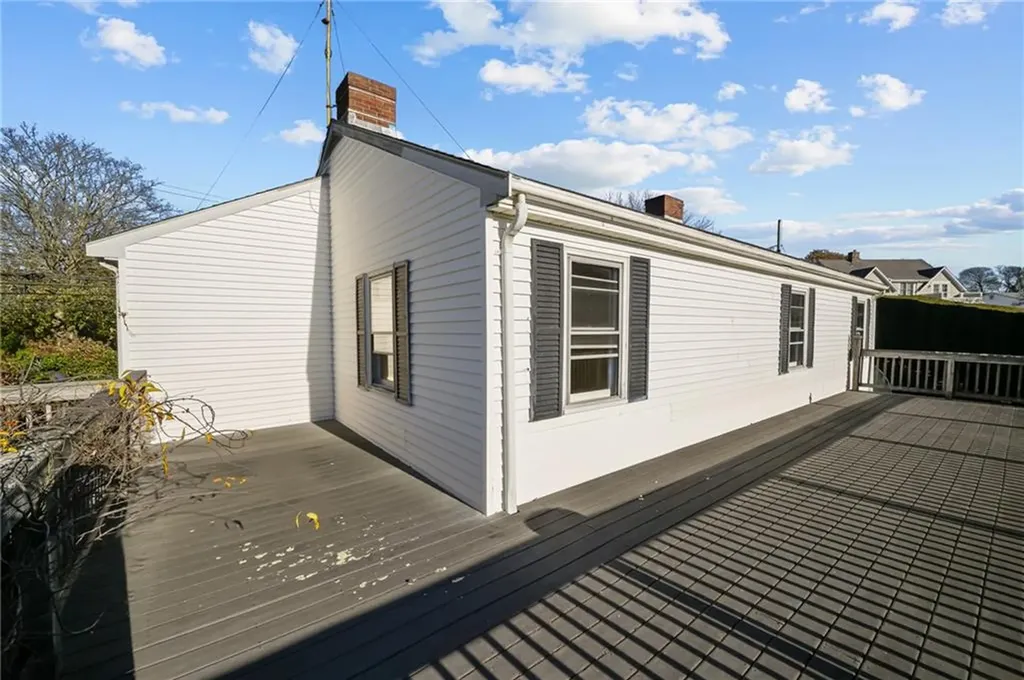 255 Purgatory Road Middletown RI 02842