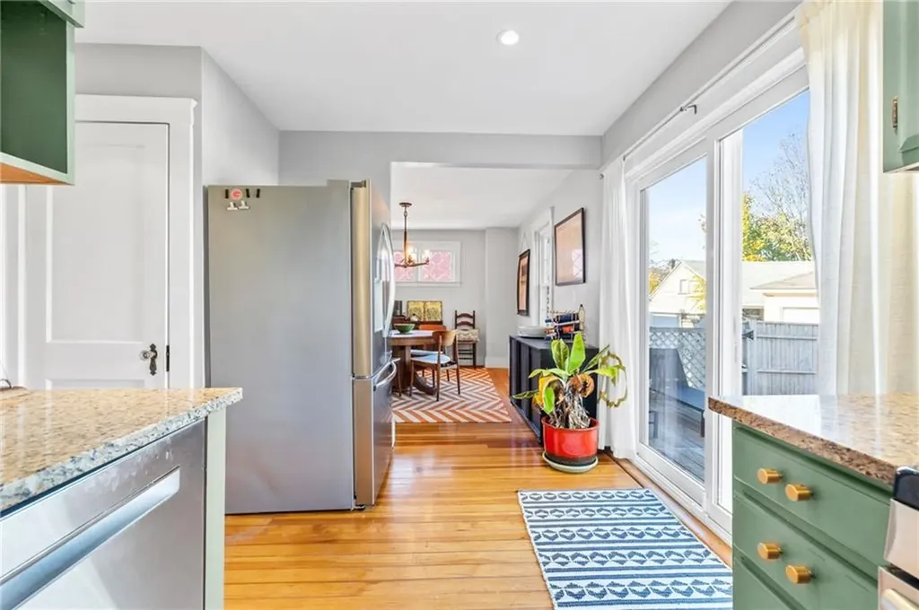 111 Colonial Road Providence RI 02906