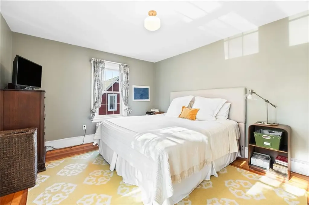 111 Colonial Road Providence RI 02906