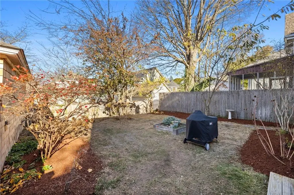 111 Colonial Road Providence RI 02906