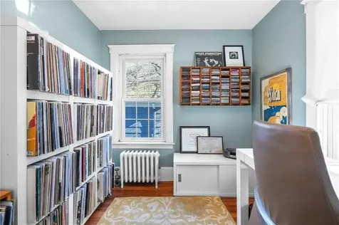 111 Colonial Road Providence RI 02906