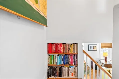 111 Colonial Road Providence RI 02906