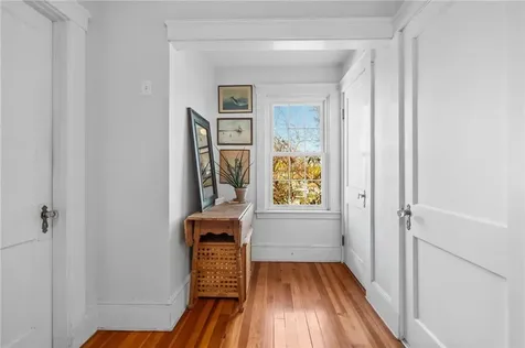 111 Colonial Road Providence RI 02906