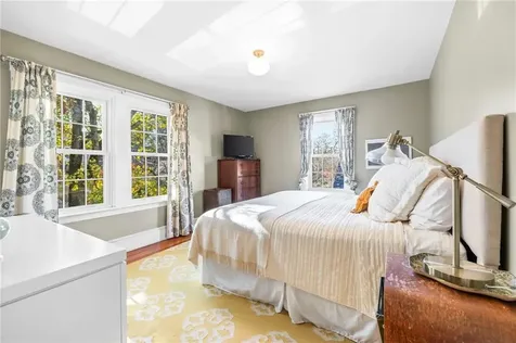 111 Colonial Road Providence RI 02906