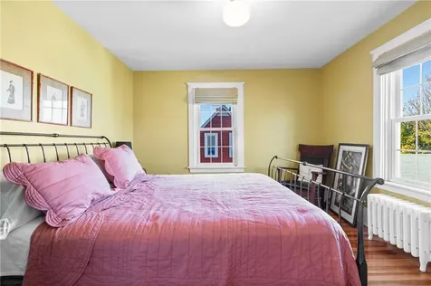 111 Colonial Road Providence RI 02906