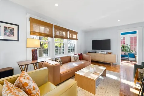 111 Colonial Road Providence RI 02906