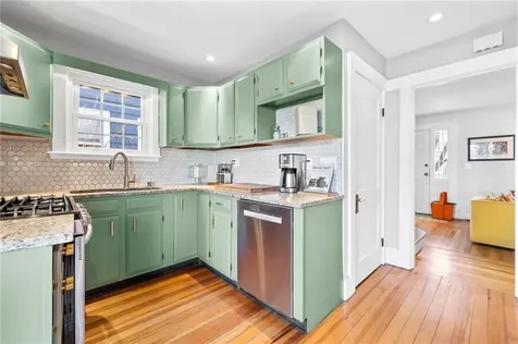 111 Colonial Road Providence RI 02906