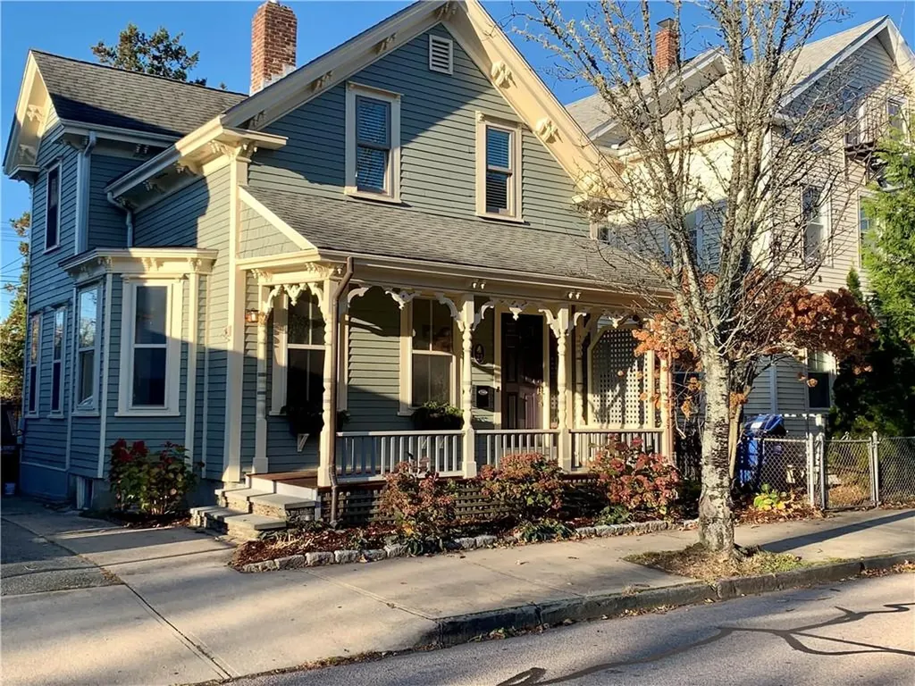 22 Gould Street Newport RI 02840