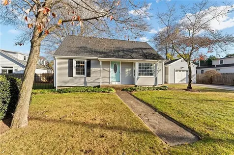 6 Cole Street Smithfield RI 02828