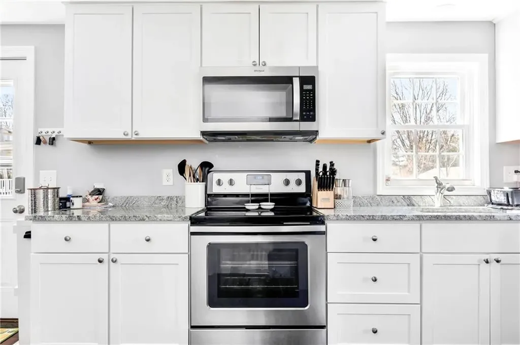 11 York Avenue Westerly RI 02891