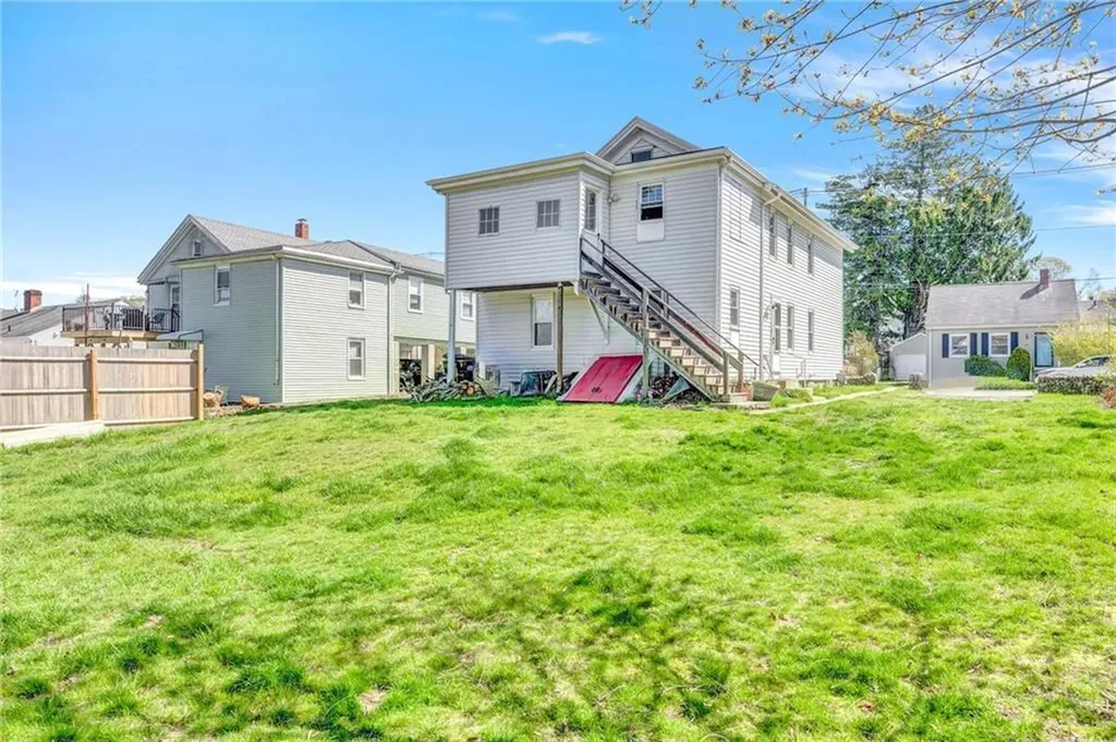 11 York Avenue Westerly RI 02891