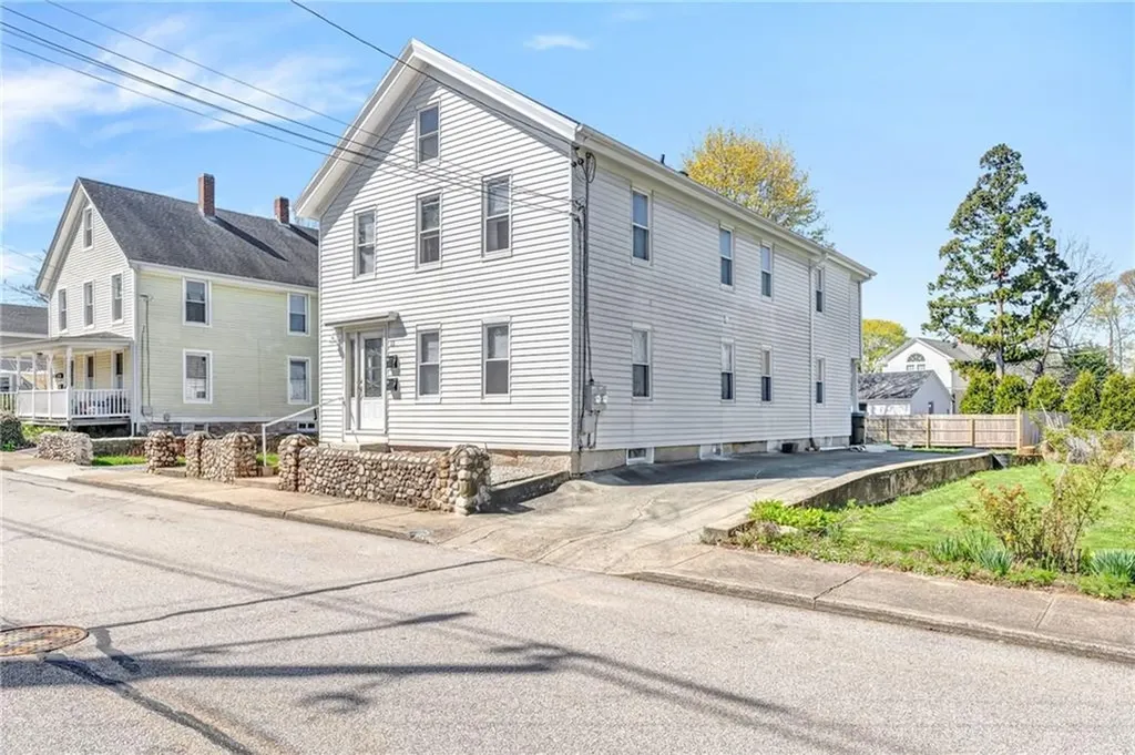 11 York Avenue Westerly RI 02891