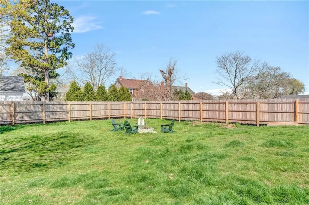 11 York Avenue Westerly RI 02891