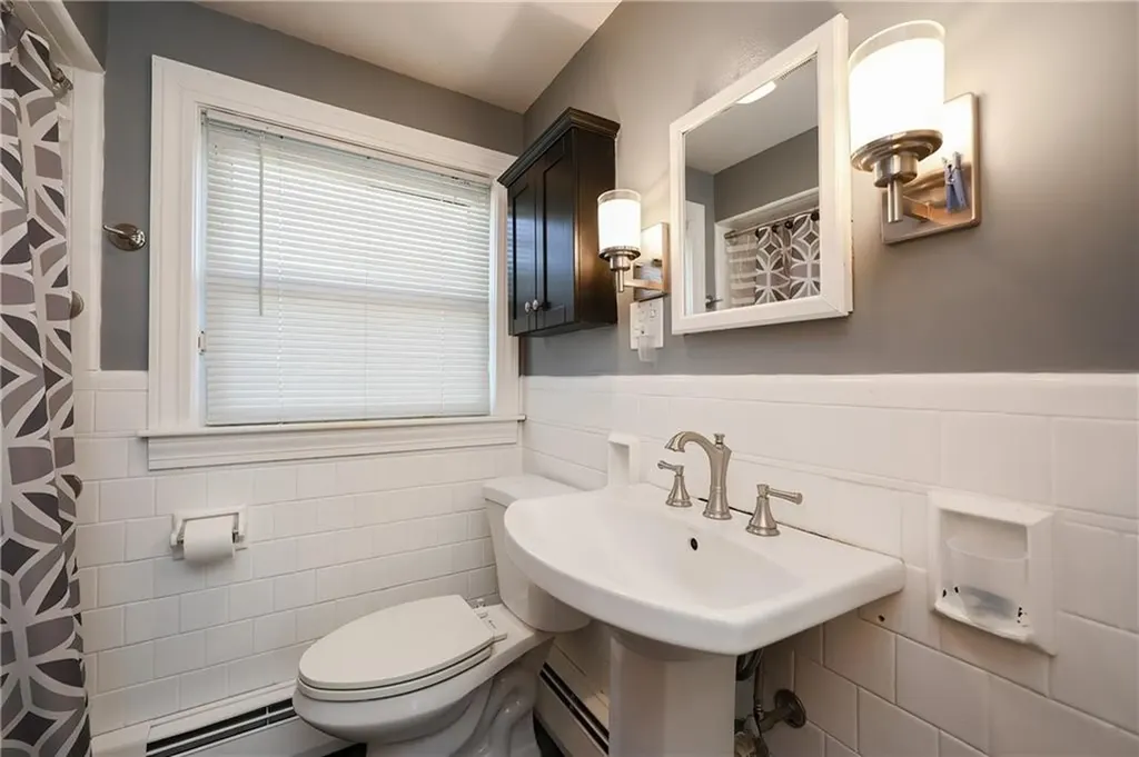 26 Packard Avenue North Providence RI 02911