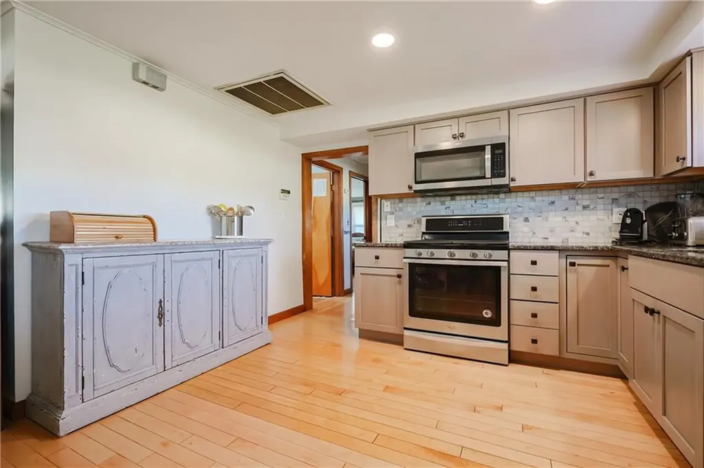 26 Packard Avenue North Providence RI 02911