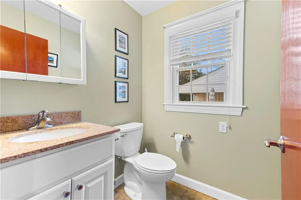 148 Stone Avenue Warwick RI 02889