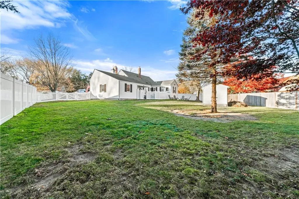 148 Stone Avenue Warwick RI 02889