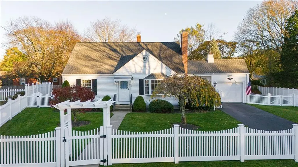 148 Stone Avenue Warwick RI 02889