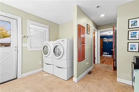 148 Stone Avenue Warwick RI 02889