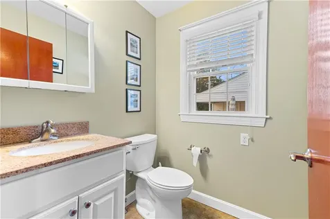 148 Stone Avenue Warwick RI 02889