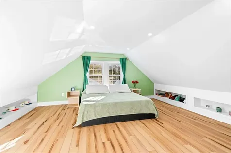 148 Stone Avenue Warwick RI 02889