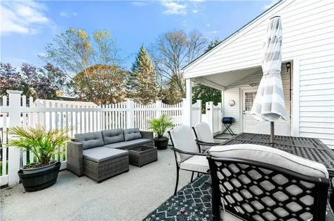 148 Stone Avenue Warwick RI 02889