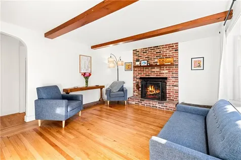 148 Stone Avenue Warwick RI 02889