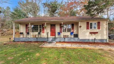 2345 Middle Road East Greenwich RI 02818