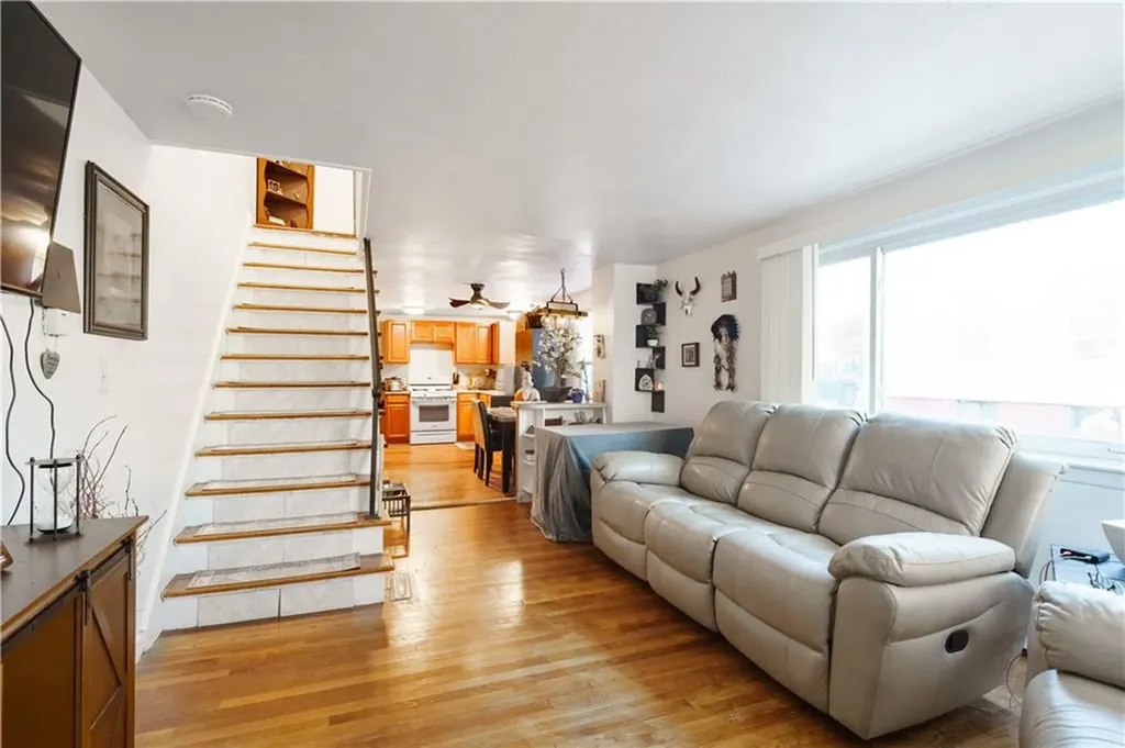 563 Laurel Hill Avenue Cranston RI 02920